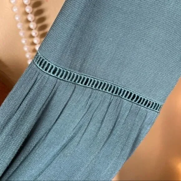 SEE U SOON | Puff Sleeve Emerald Smocked Oversized Wrap Dress - Picture 9 of 14